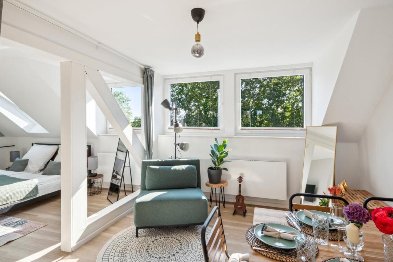 Your Away From - A Workplace In Every Apartment *