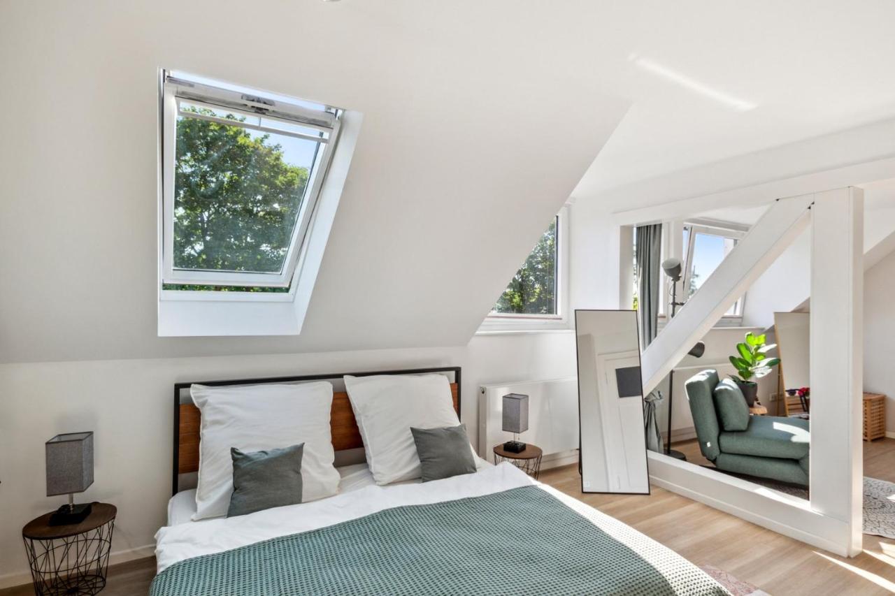Your Away From - A Workplace In Every Hannover