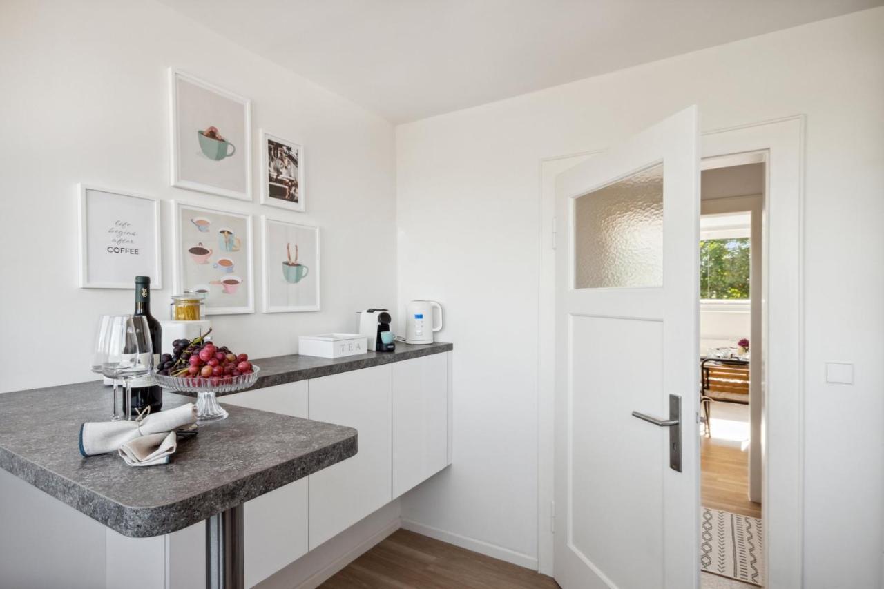 Your Away From - A Workplace In Every Apartment *