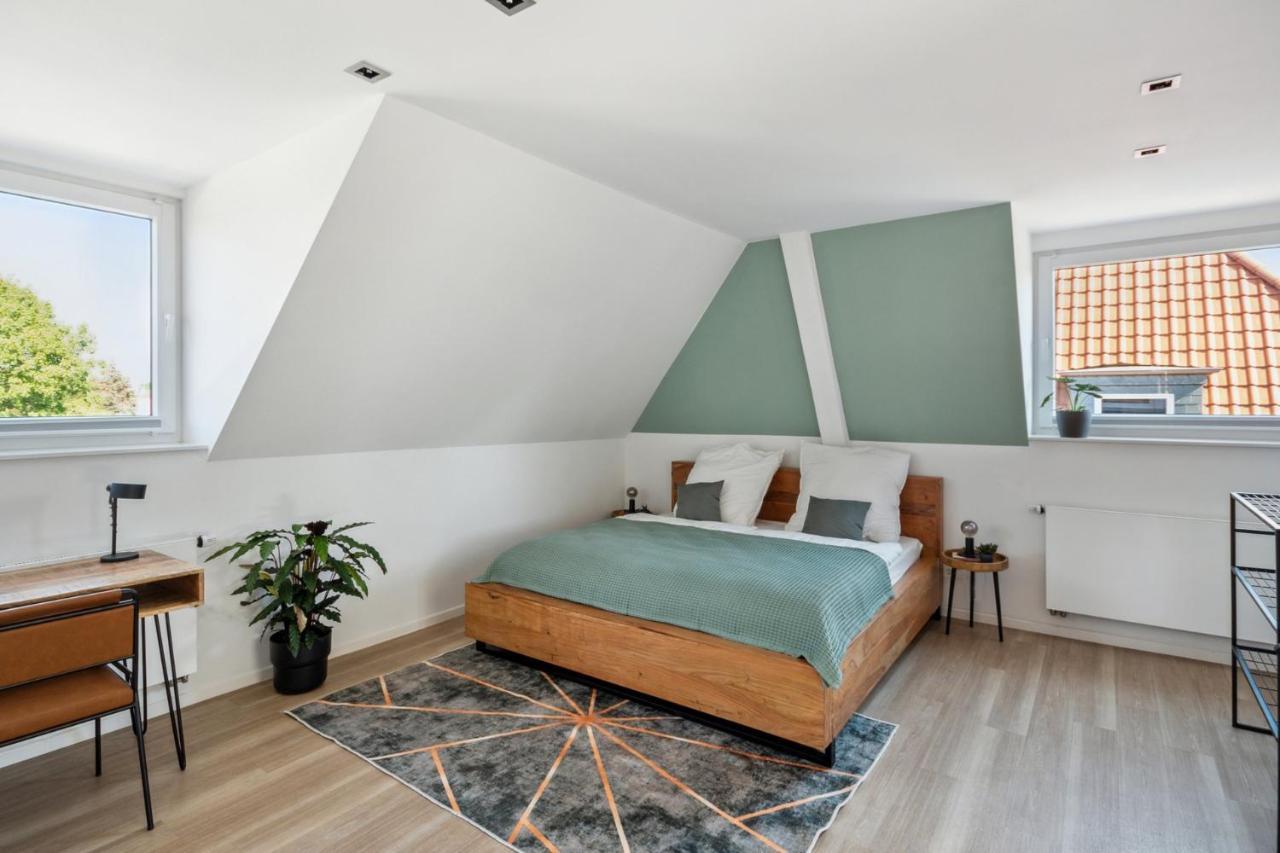 Your Away From - A Workplace In Every Apartament *