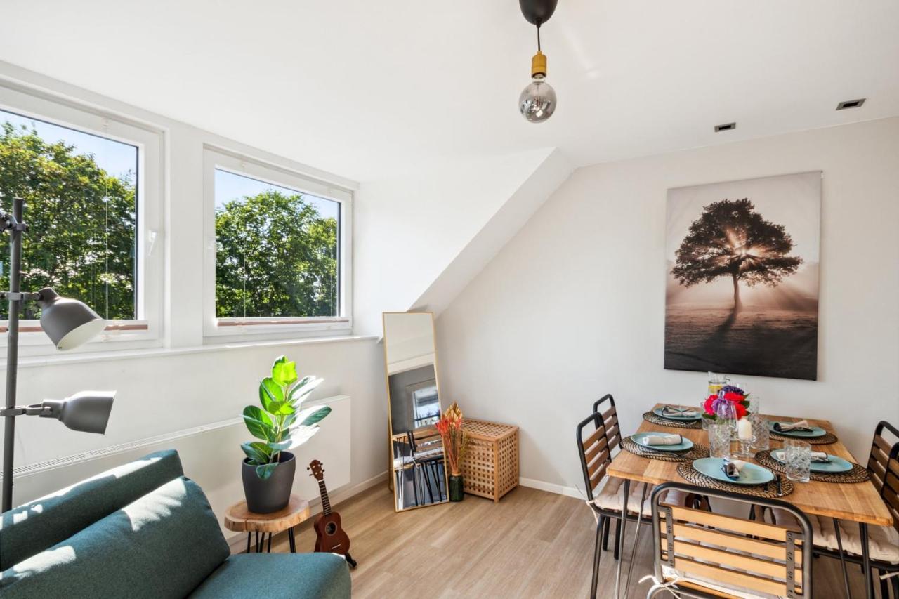 Your Away From - A Workplace In Every Apartament *